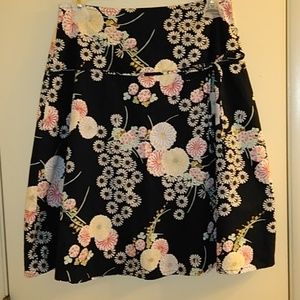 Knee length flower print skirt